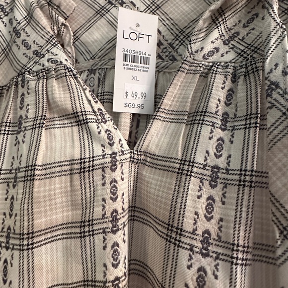 LOFT Long Sleeve Top - Picture 2 of 3